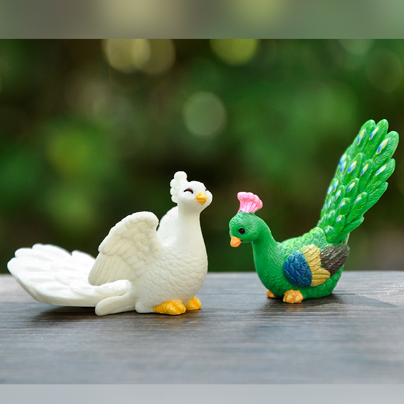 Pāvs dzīvnieku miniatūras sveķu figūriņas pasaku dārzs miniatūra sūnu ainava DIY terārija amatniecības aksesuāri mājas dekorēšanai