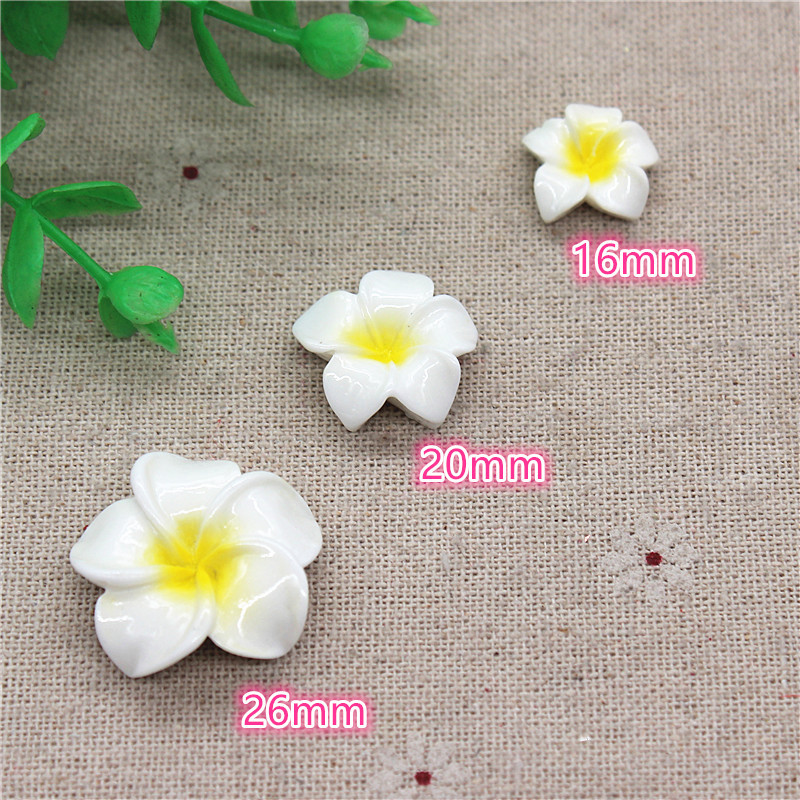 16mm/20mm/26mm Plumeria Rubra virággyanta lapos hátú Cabochon DIY ékszer telefon dekoráció