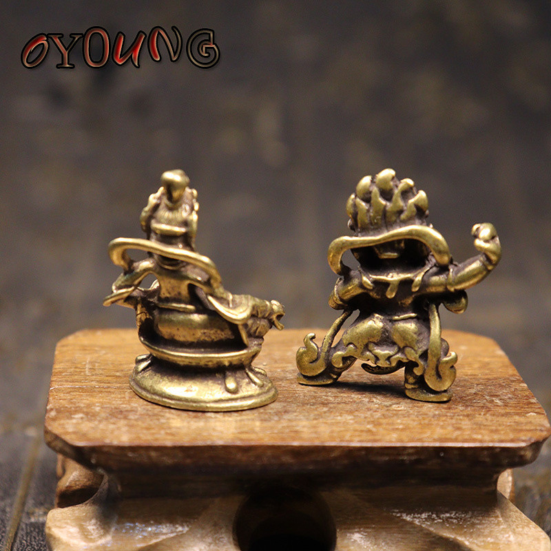 Réz Nepál Mahakala Buddha Miniatűrök Figurák Díszek Otthoni Dekorációk Kiegészítők Retro sárgaréz Buddha szobor Íróasztal dekoráció