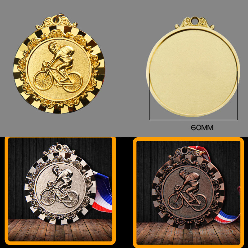 Pielāgoti vispārīgi metāla velosipēda medaļu izjādes aktivitātes šosejas sacīkstes kalnu divriteņu sacensībās Zelta, sudraba un bronzas suvenīri