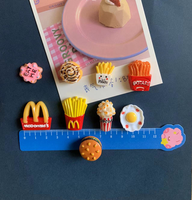 5gab. Simulācijas pārtikas sveķu aksesuāri Hamburgas suši picu ledusskapis Mājas dekorēšanas magnēti ledusskapjiem