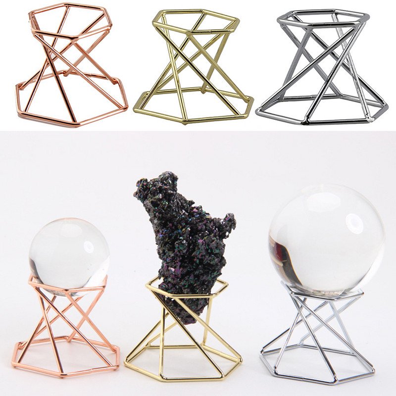 Metalo krištolinio rutulio pagrindo ekrano stovas Krištolinis mineralinis akmuo atraminis ekrano stovas figūrėlių laikiklis Namų dekoro darbalaukio papuošalai