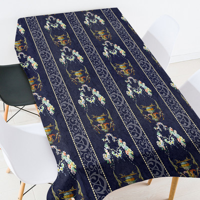 Ziedu lapas Galdauts galdam Galdauts ūdensizturīgs galdauts galds ūdensizturīgs galdauts Ēdamistabas galdi Galda ēdamistaba