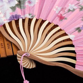 1 бр. Ретро сгъваем копринен вентилатор в китайски японски стил Декоративен дамски женски джобен вентилатор с бамбукова дръжка Танцов вентилатор за ръчна декорация