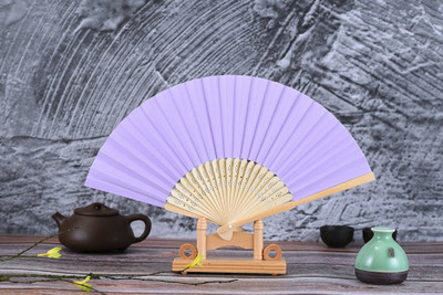 Kinietiško stiliaus graviruota vėduoklė, sulankstoma vėduoklė, 2023 m. Naujas šokių vestuvių gimtadienio vakarėlis, skirtas rankų darbo gerbėjams papuošti, dovana svečiui