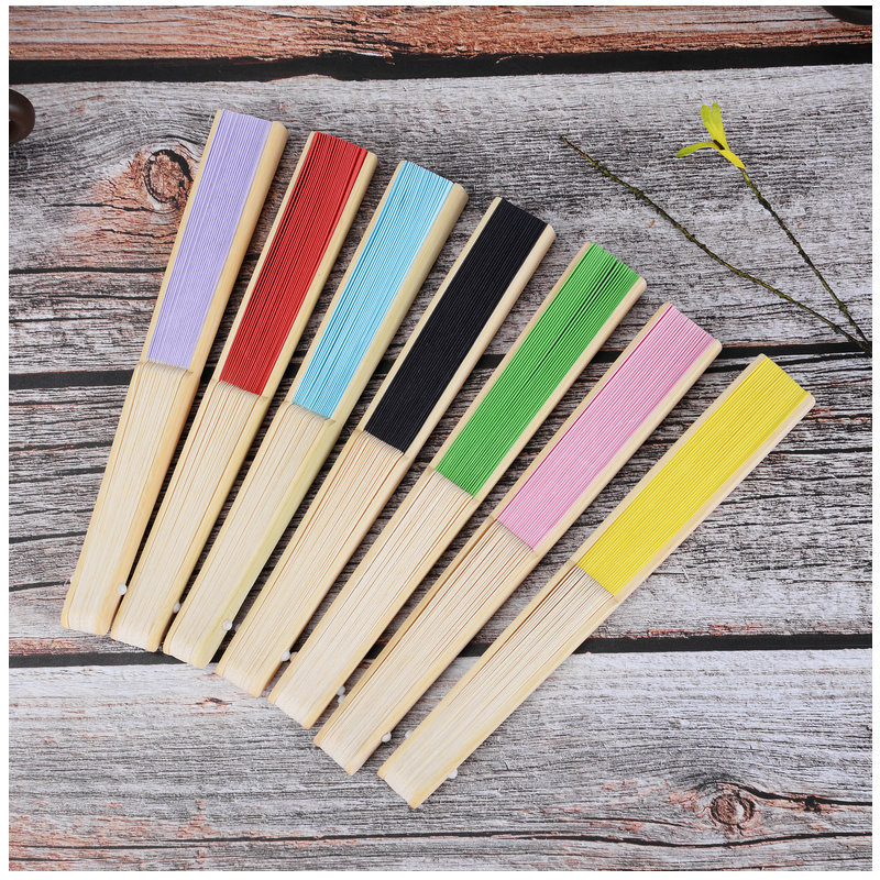 Kinietiško stiliaus graviruota vėduoklė, sulankstoma vėduoklė, 2023 m. Naujas šokių vestuvių gimtadienio vakarėlis, skirtas rankų darbo gerbėjams papuošti, dovana svečiui