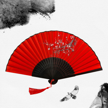 Винтидж копринен сгъваем ръчен вентилатор Бамбуков китайски плат вентилатор модел Art Craft Японска декорация на дома Булката сгъваем ръчен вентилатор