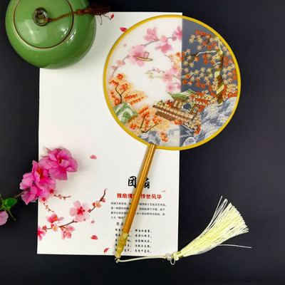 Modes ķīniešu stila koka roktura ventilatora izšuvumi puķu meitenei dāvana pārnēsājami mājas dekori Roku ventilatori Amatniecība deju ventilators