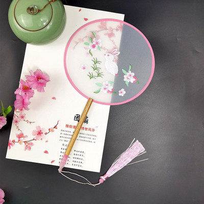 Modes ķīniešu stila koka roktura ventilatora izšuvumi puķu meitenei dāvana pārnēsājami mājas dekori Roku ventilatori Amatniecība deju ventilators