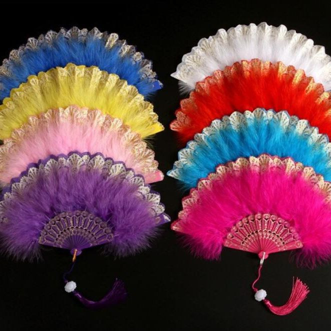 Pulmasulgedest käsitsi lehvik Käsitsi valmistatud Hispaania pitsist sulgedest lehvikud pulmapeole kingituseks Hiina luksuslik pulmakaunistus