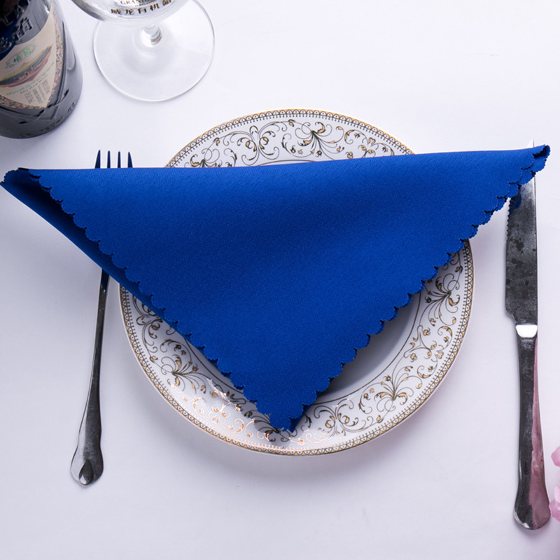 Επιτραπέζια χαρτοπετσέτα Διακόσμηση γάμου Απλό πολυεστέρα για πάρτι γενεθλίων εστιατορίου ξενοδοχείου Ανθεκτικό σε λεκέδες