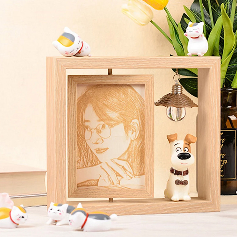 Forgó képkeret fa kétoldalas képkeret lámpával Cartoon Couple képkeret fotó gravírozására és nyomtatott fotóra