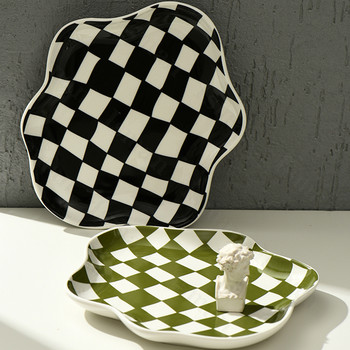 Северна керамична тава Творческа черно-бяла шахматна дъска Тави за съхранение на бижута Декоративни чинии за десерт Чиния Декорация на дома