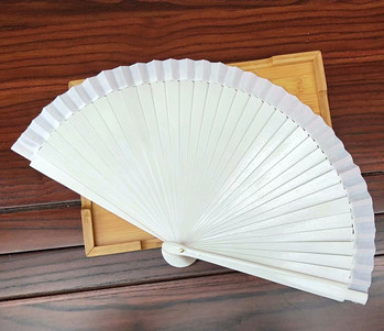 Сгъваем вентилатор дървен ръчен копринен плат Направи си сам китайски сгъваем вентилатор дървен бамбуков античен сгъваем вентилатор направи си сам ръчни вентилатори сватбено бяло