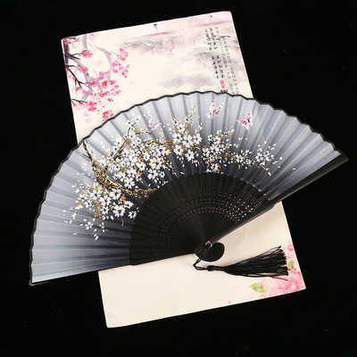Összecsukható kézi legyező Vintage selyem bambusz kínai szövet legyezők minta művészet kézművesség japán legyező dekoráció otthoni menyasszony kézi összecsukható ventilátor