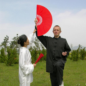 Китайски кунг-фу вентилатор ръчен вентилатор за бойни изкуства TaiChi бойни изкуства танц сгъваем ръчен вентилатор за музикален фестивал дори парти