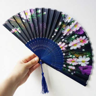Kineska gravirana sklopiva ručna lepeza s drvenom drškom Klasična plesna lepeza s kićankama Vjenčanje Rođendanska zabava Favor Dekoracija lepeze Pokloni za goste