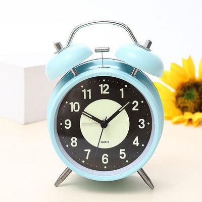 Kluss, nemierīgs analogais kvarca 4 collu ar baterijām darbināms dubultzvana skaļš modinātājs ar fona apgaismojumu guļamistabai