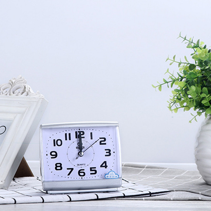 Kvarts-äratuskella numbrinäidik Lauaarvuti lauakellad Vaikne Ei tiksu Öine äratuskell