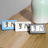 Mini digitālais pulkstenis automašīnas galda pulksteņu mērierīces Pulkstenis Mini digitālais LCD ekrāns Ceļojumu elektroniskais pulkstenis mājas biroja galda pulksteņiem