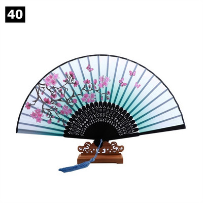 Vintage saliekamais ventilators ķīniešu klasiskais roku ventilators kāzu deju ballītes dekorēšanai. Ornaments japāņu mājas dekors
