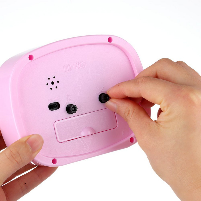 Modinātājs ar zemu trokšņa līmeni ar baterijām darbināms kvarca guļamistabas nakts pulksteņi Augstas kvalitātes vienkāršs ciparu pulkstenis mājas dekors