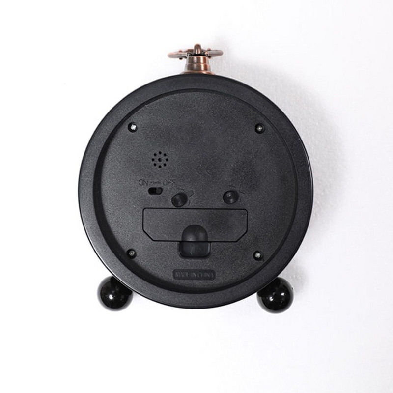 Vintage budilica na baterije Metalna noćna svjetiljka Super tihi stolni kvarcni sat Vrijeme za spavaću sobu Polica na noćnom stolu