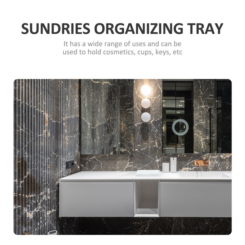 Uzglabāšanas paplāte uz galda. Mode, izsmalcināts turētājs, kafijas trauks, tualetes piederumi, sveķu, darbvirsmas kārtošanas trauki