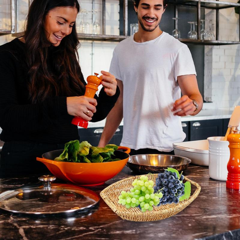 Rotangpalmas paplāte Pārnēsājama glabāšanas groza paplāte ar rokturiem Dekoratīva maizes paplāte Vintage organizatora šķīvju ēdiena pasniegšanas paplātes piederumi