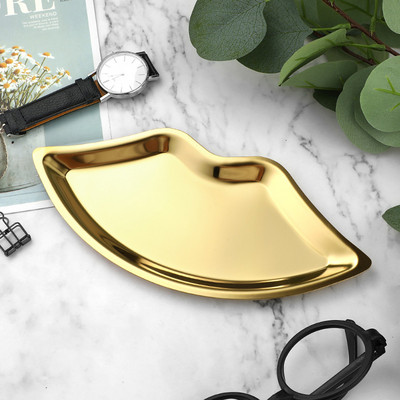 Viegls, grezns metāla glabāšanas paplātes darbvirsmas formas lūpu rotājumi Guļamistabas kumode Radošs rotaslietu organizators Mūsdienīga mājas dekorēšana