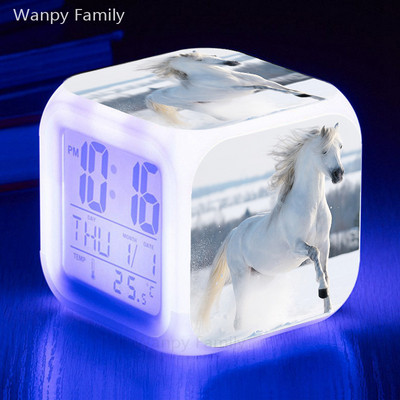 Black Horse Led Modinātājs 7 Krāsu Kvēlojošs Daudzfunkciju Digitālais Pulkstenis Bērnu istabas Modinātāja Galda Modinātājs Bērniem Ziemassvētku Dāvanas