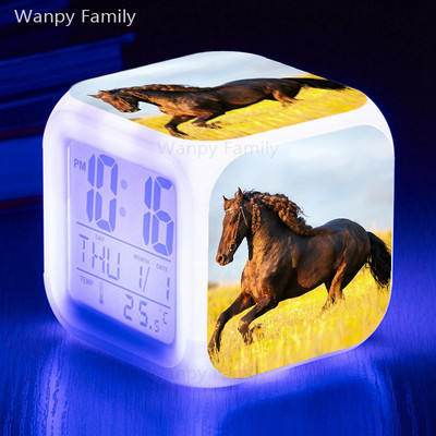 Black Horse Led Modinātājs 7 Krāsu Kvēlojošs Daudzfunkciju Digitālais Pulkstenis Bērnu istabas Modinātāja Galda Modinātājs Bērniem Ziemassvētku Dāvanas