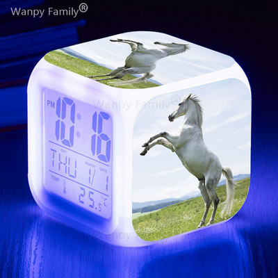 Black Horse Led Modinātājs 7 Krāsu Kvēlojošs Daudzfunkciju Digitālais Pulkstenis Bērnu istabas Modinātāja Galda Modinātājs Bērniem Ziemassvētku Dāvanas