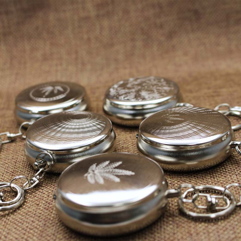 1 бр. Мини пепелник за цигари с ключодържател Аксесоари за пушене Неръждаема стомана Преносими сребърни консумативи за цигари с кръгла форма