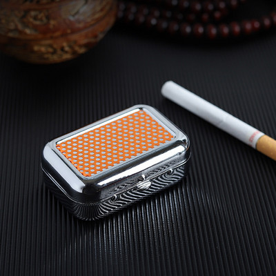 Mini hordozható fém cigaretta hamutartó divatos hamutartó zárható fedéllel asztali hamutartó kültéri zsebes hamutartó ajándék férfinak