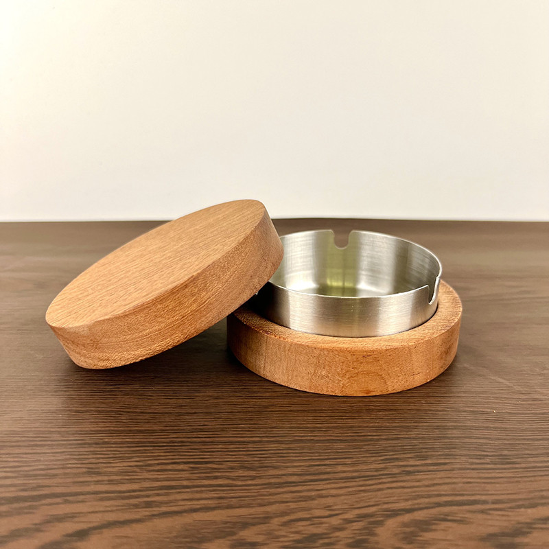 Дървени пепелници с капак Ветроустойчив пепелник с облицовка от неръждаема стомана Вътрешен външен пепелник Аксесоари за домашно бюро