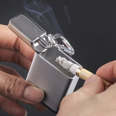 Mini kaasaskantav tuhatoos kaanega võtmehoidja taskuga sigaretituhaalus õues reisimiseks