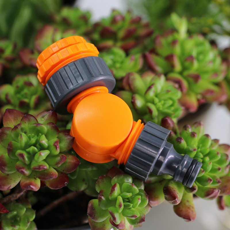 1/2`` 3/4`` 1`` женски 3-В-1 въртящ се конектор Градински бърз адаптер Въртящ се водопроводен кран Сплитер Напояване Селскостопанска връзка