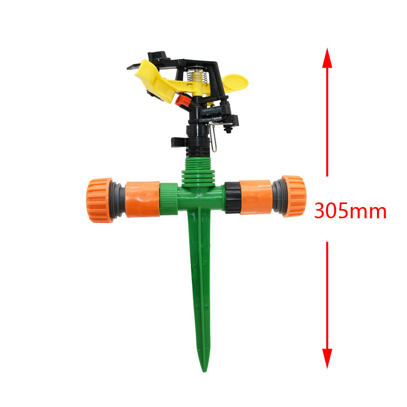 Регулируема въртяща се водна пръскачка Селскостопански пръскачки с пластмасов шип Рокерна пръскачка Използва се за поливане и напояване на трева 1 комплект