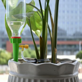 Капково напояване Автоматична система за поене на саксии за растения Регулируеми водни шипове Конусовидни саксии за растения Автоматично поливане на стайни растения