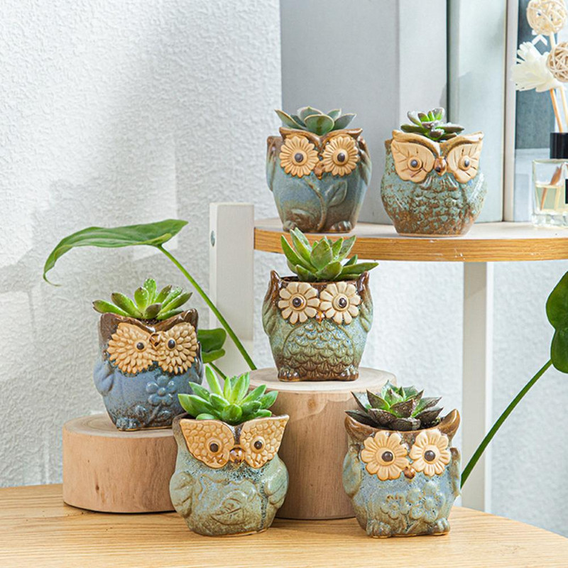 Praktikus, finom megmunkálású virágtartó kerámia virágváza leeresztő lyukkal