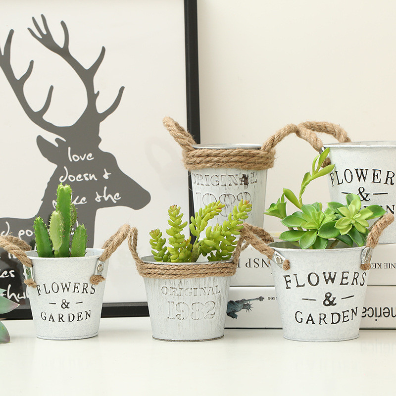 Retro régi ecset fehér vas bőr virágcserép vödör erkély dekoráció