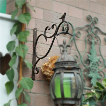 Висящи растения Скоба Европейски стил Куки за стенен плантатор Саксия за цветя Железни фенери Закачалка за градина На открито Вътрешен двор