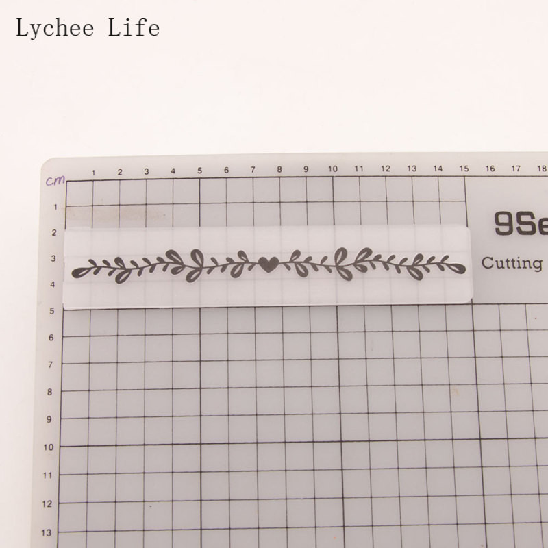 Lychee Life Floral πλαστικό ανάγλυφο Φάκελοι Scrapbooking Stencil For Diy Photo Album Card Decoration Supplies Making