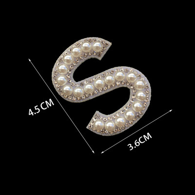 1 tk 3D valge põhjaga pärlkirjaga plaastrid Inglise tähestikuga kivist aplikatsioon rõivastele triibuga märgil DIY nimi