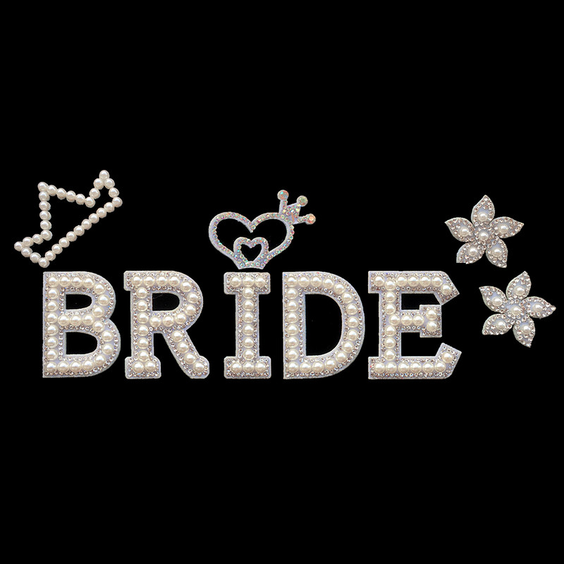 1 tk 3D valge põhjaga pärlkirjaga plaastrid Inglise tähestikuga kivist aplikatsioon rõivastele triibuga märgil DIY nimi