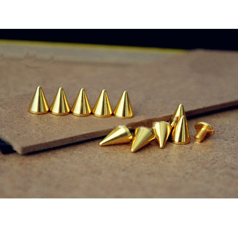 50 tk / komplekt 7x10 mm hõbedased koonusnaelad ja naelad riiete jaoks Screwback DIY Craft Cool punk rõivaneedid naha / koti / kingade jaoks