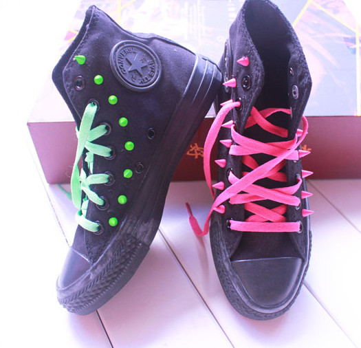 50 szett 7*10 mm-es golyókúp színes csapok és tüskék ruhákhoz Barkácsolás kézműves ruhaszegecsek bőrtáskához cipők Tachuelas Ropa