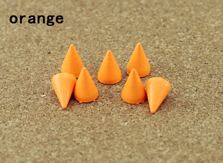 50 szett 7*10 mm-es golyókúp színes csapok és tüskék ruhákhoz Barkácsolás kézműves ruhaszegecsek bőrtáskához cipők Tachuelas Ropa