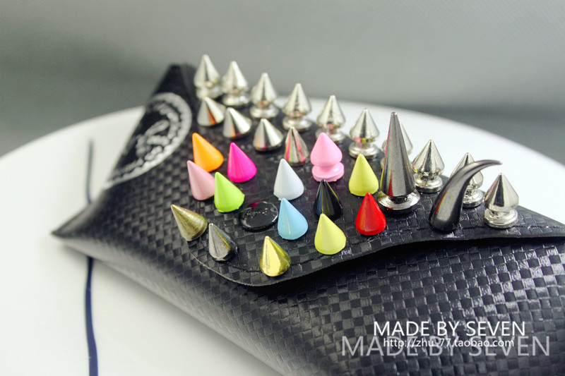 50 szett 7*10 mm-es golyókúp színes csapok és tüskék ruhákhoz Barkácsolás kézműves ruhaszegecsek bőrtáskához cipők Tachuelas Ropa